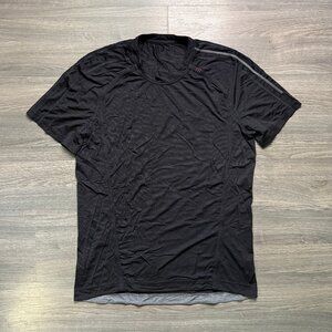 Lululemon Men's Mesh Performance Shirt - Black